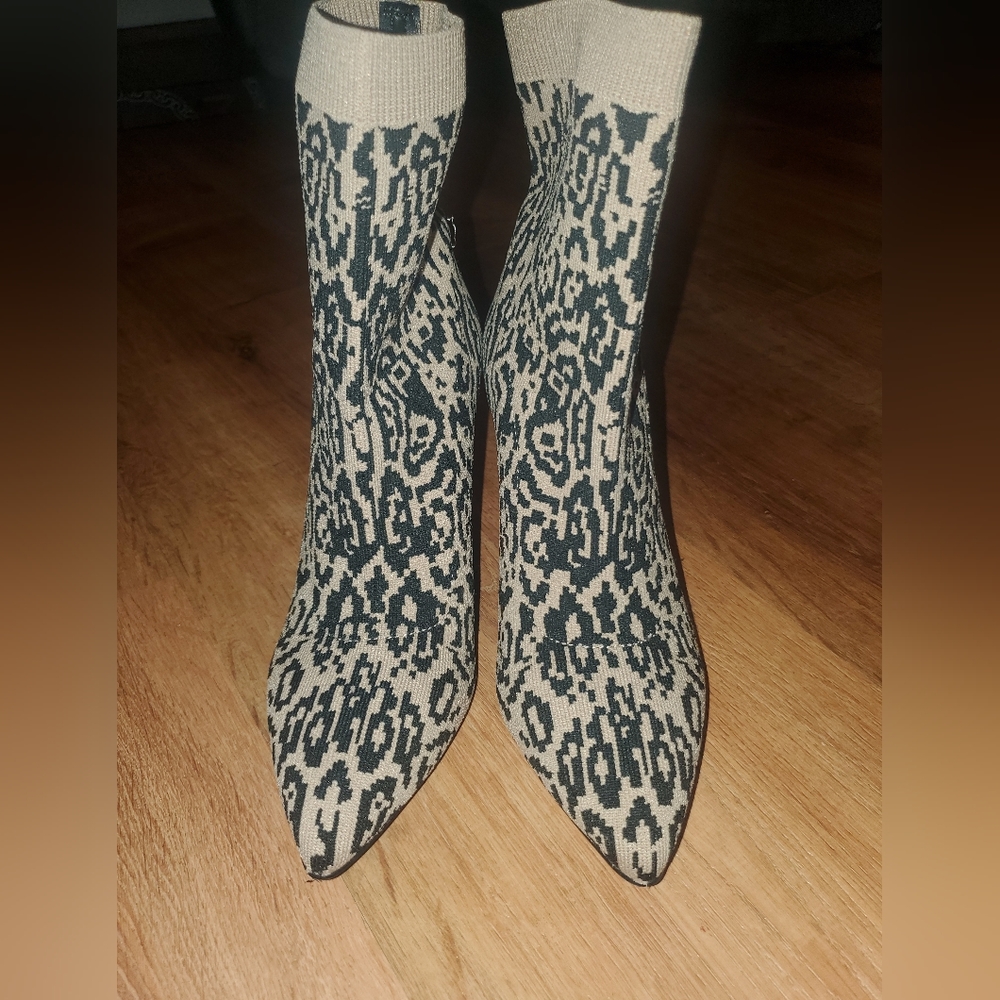 Brand new Vince Camuto boots